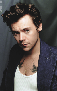 Harry Styles D6EsdSiu_o