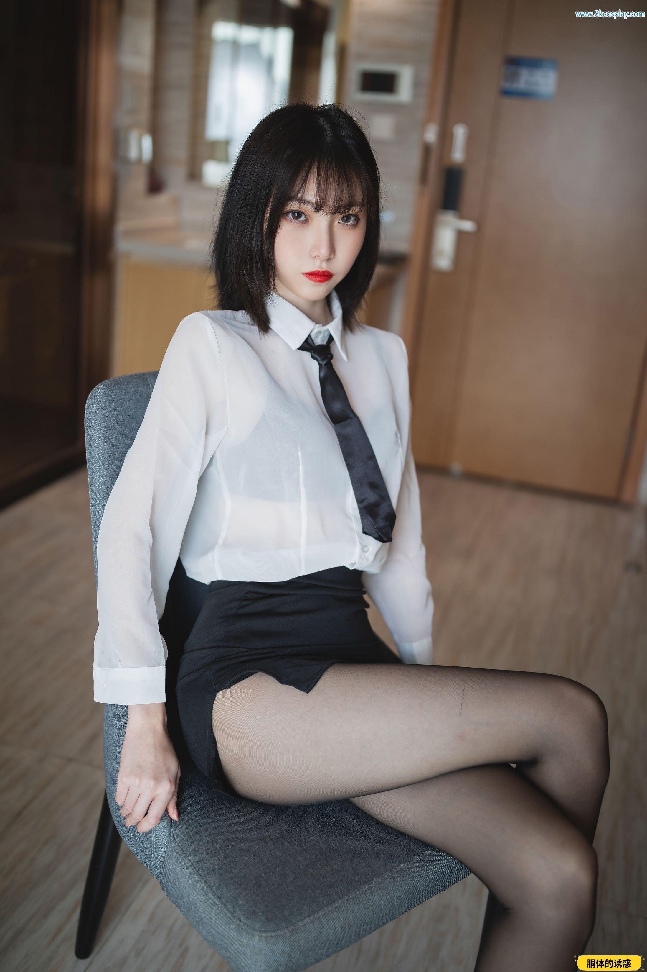 许岚LAN - NO.02 OL制服 Office Lady [41P-727MB]