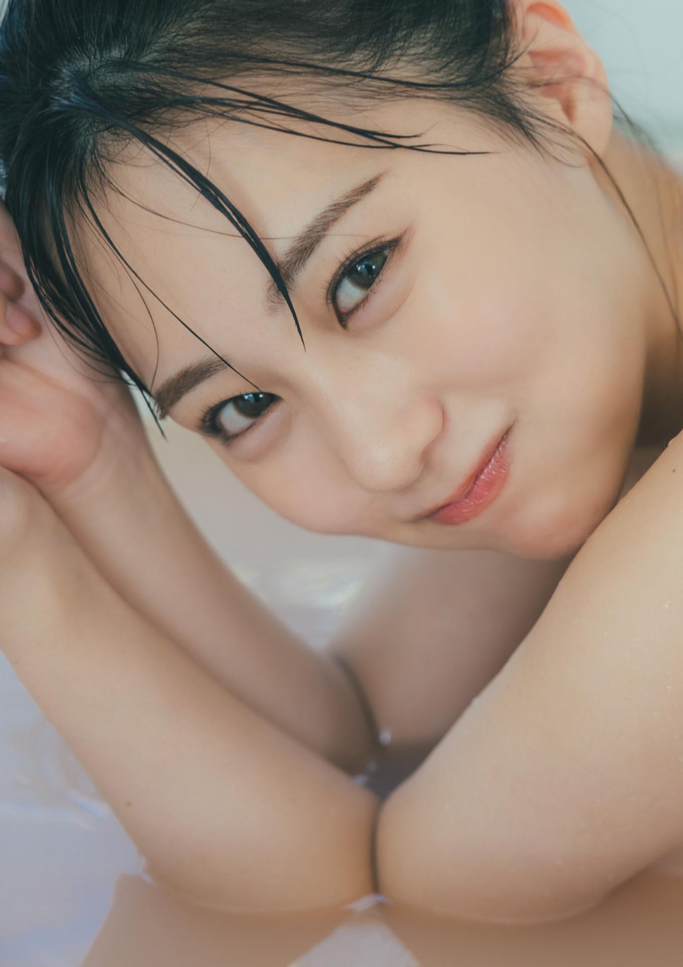 Miku Tanaka 田中美久, 週プレ Photo Book 「もっと、気ままに。」 Set.01(33)