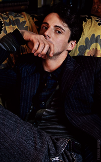 Matthew Goode  FmhTgFFb_o