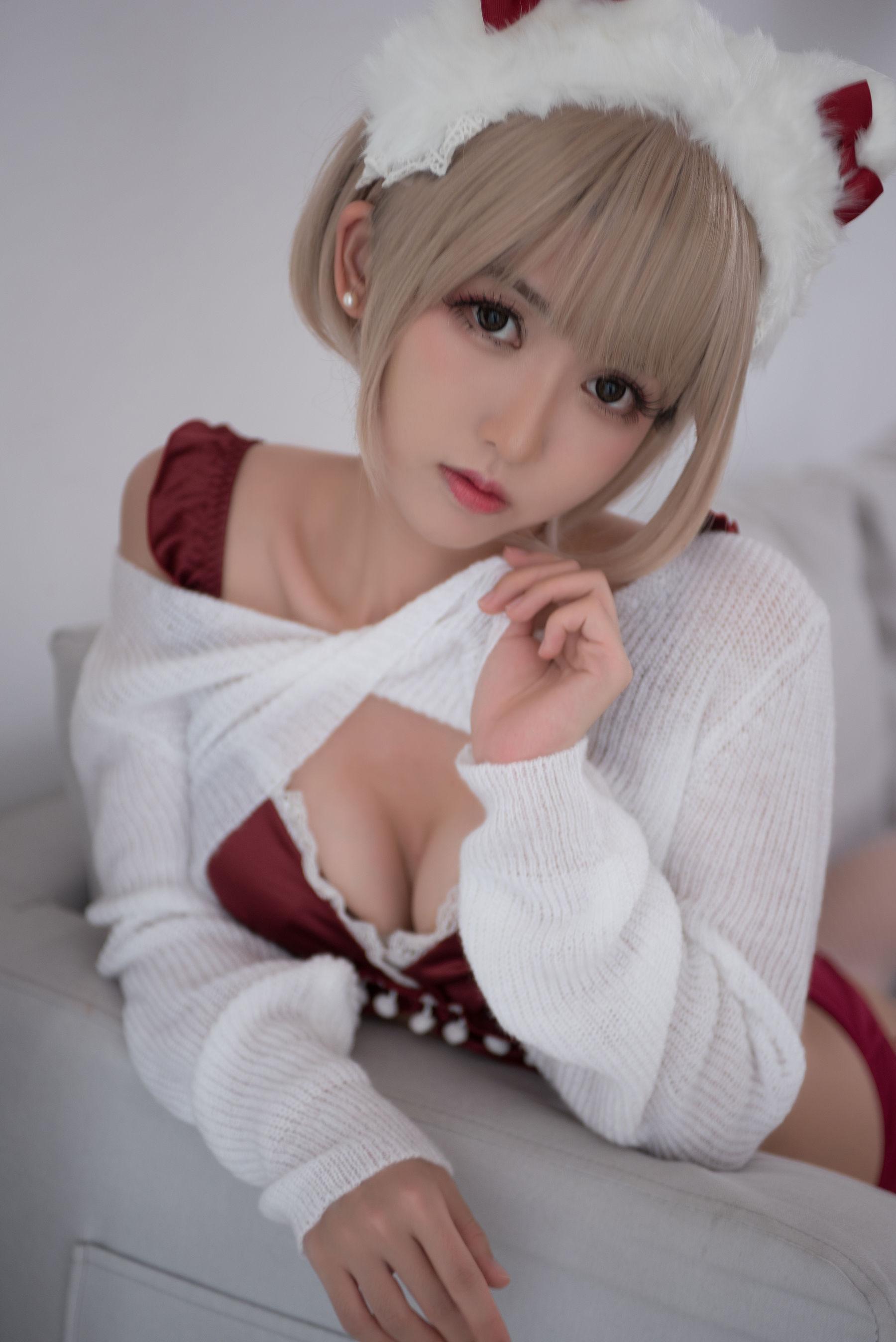 鳗鱼霏儿《兽耳+圣诞白网袜》 [COSPLAY美女] 写真集(10)