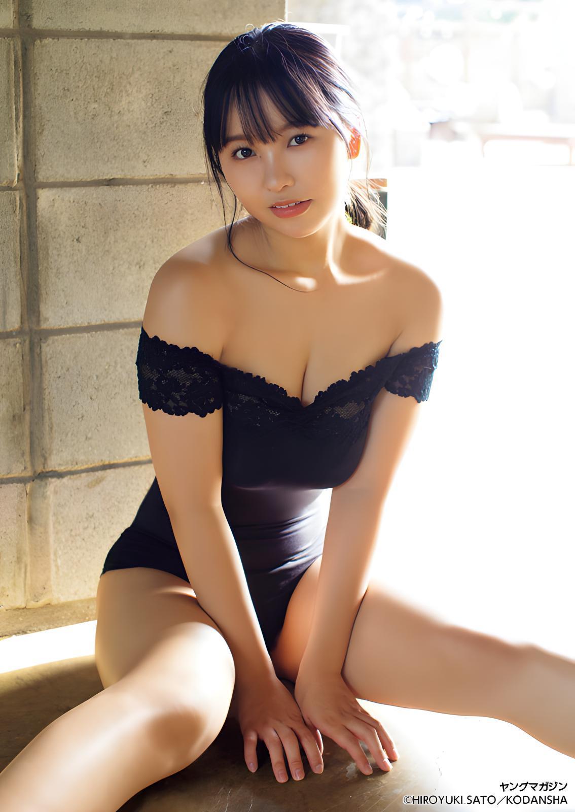 Yuzuha Hongo 本郷柚巴, Young Magazine 2023 No.46 (ヤングマガジン 2023年46号)(14)