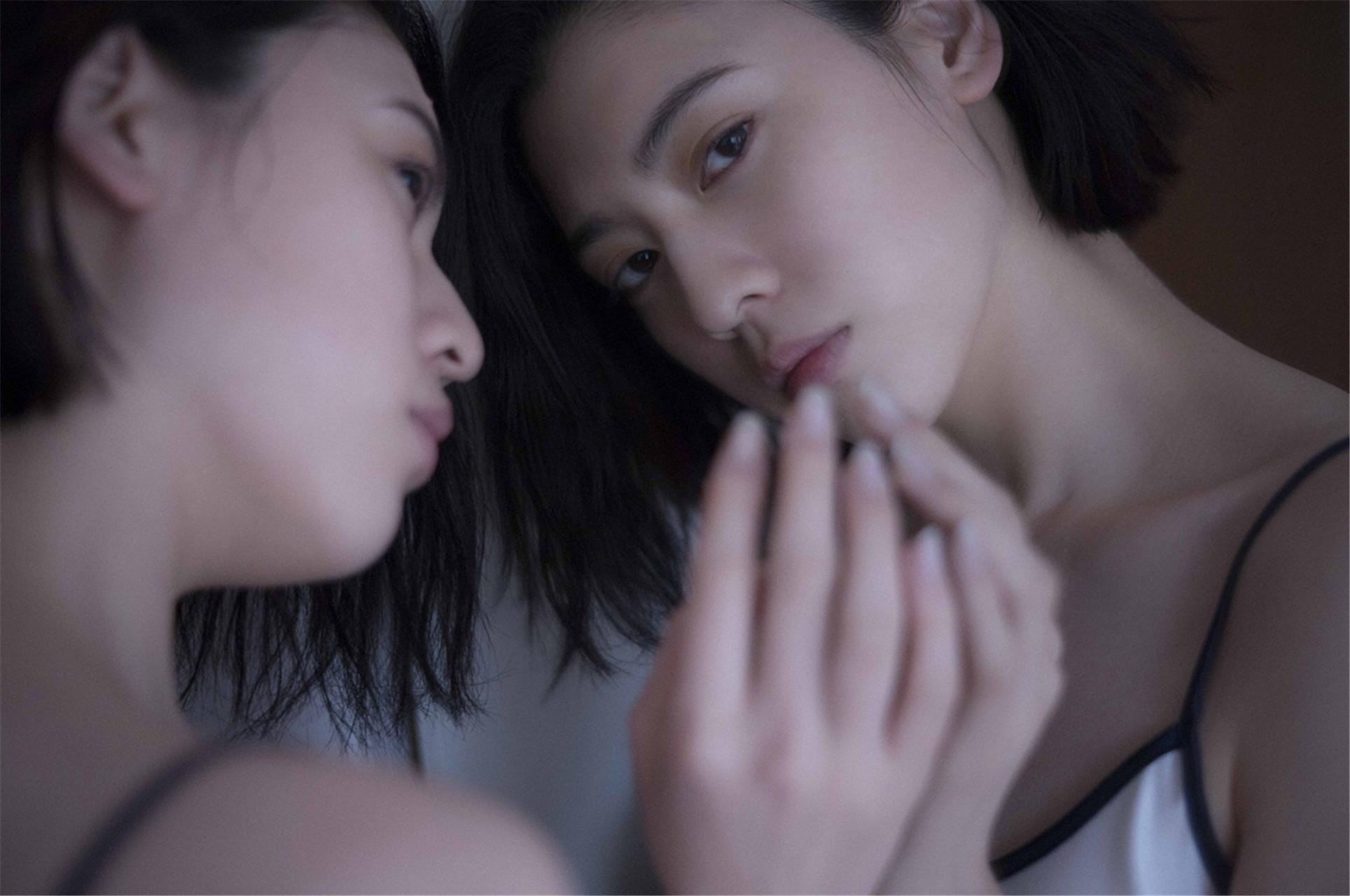 Ayaka Miyoshi 三吉彩花, デジタル写真集 「空をこえて」 Set.01(31)