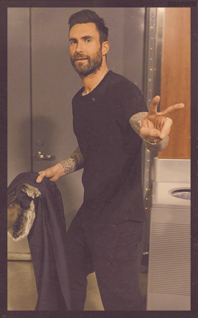 Adam Levine - Page 8 ZdtIsdNN_o