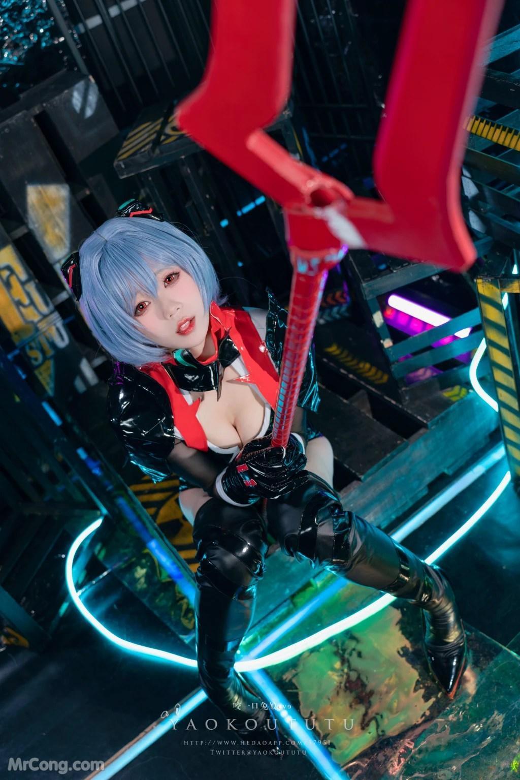 Coser@黏黏团子兔:『黑凌波』&小剧场 (50 photos )(20)