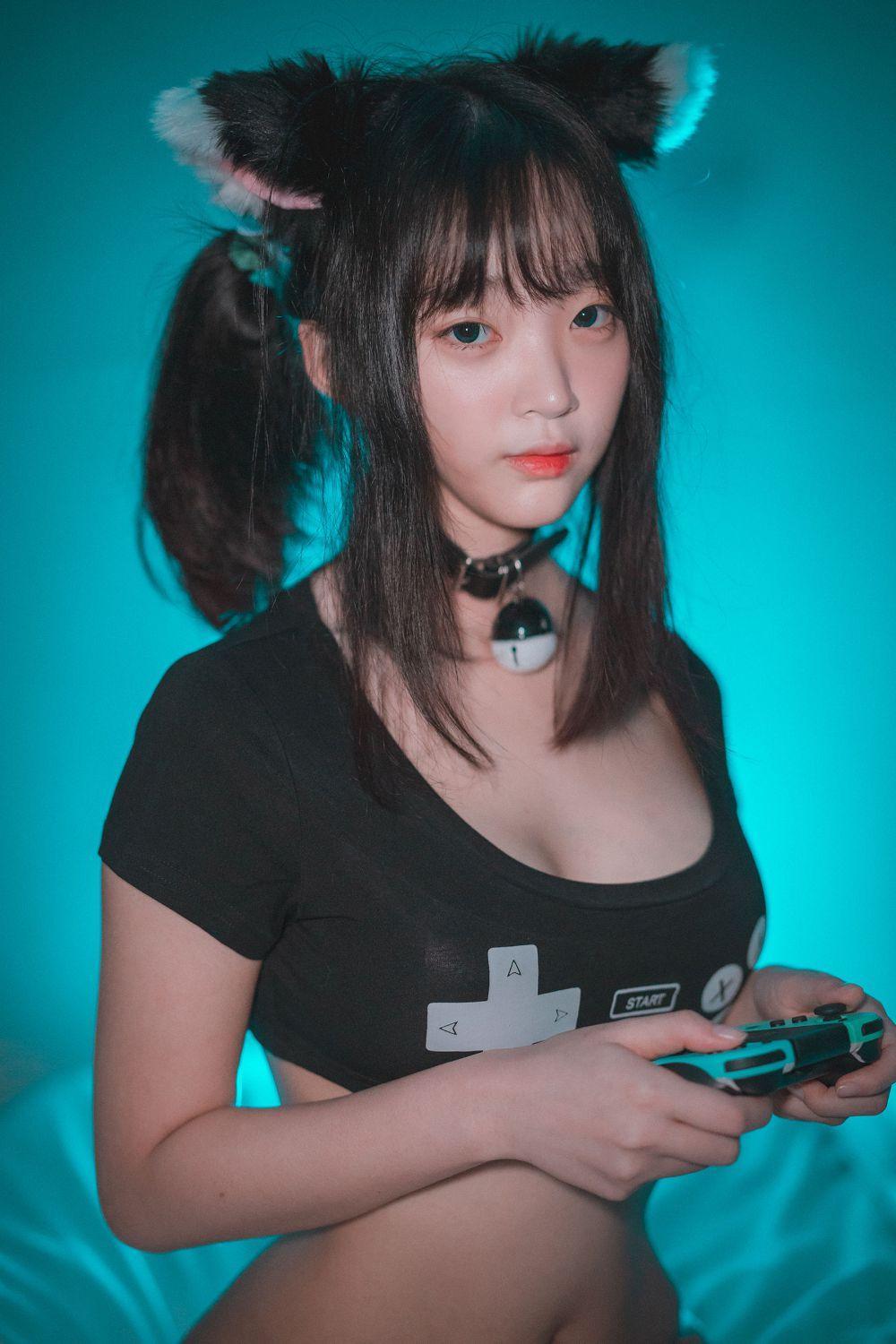 [福利女神cosplay] 巨乳少女姜仁卿 - Control Me 妩媚套图(42)