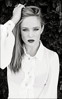 Caity Lotz 66XSLP4w_o