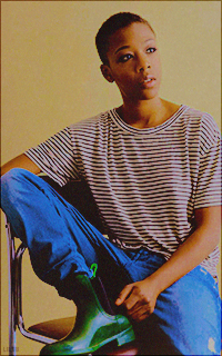 Commande - Samira Wiley FX3ZViun_o