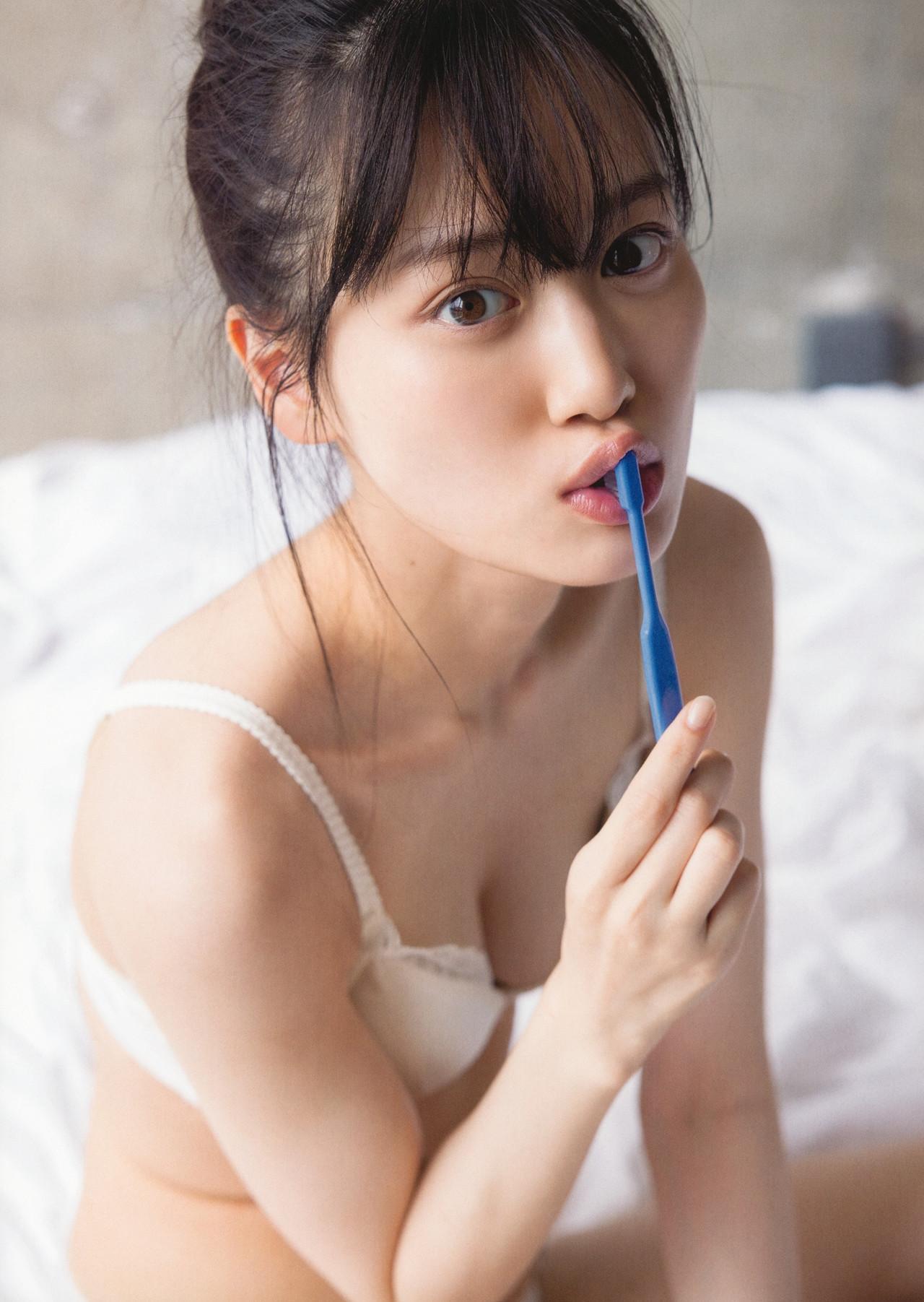 Mizuki Yamashita 山下美月, 2nd 写真集 「ヒロイン Heroine」 Set.02(13)