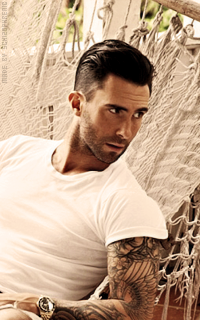 Adam Levine TXaZkPBi_o