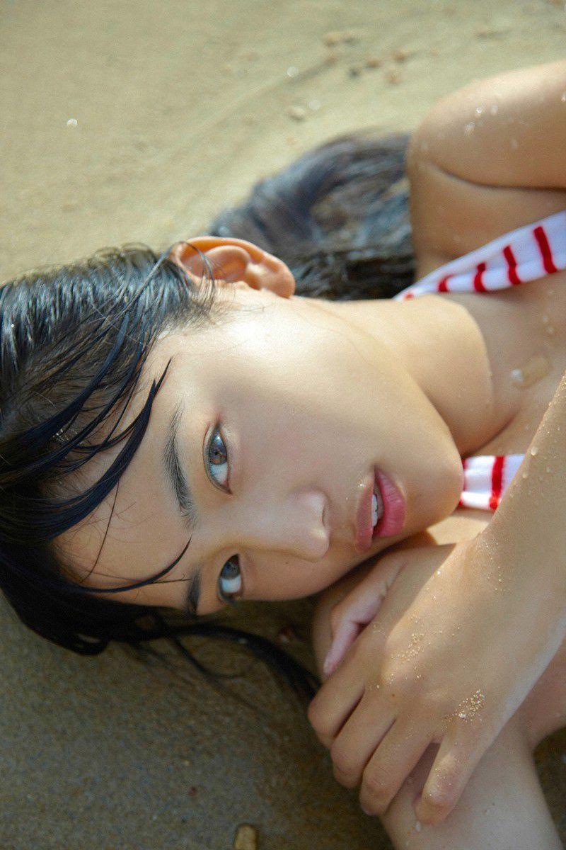 [Wanibooks] NO.100 Haruna Kawaguchi 川口春奈 写真集(146)