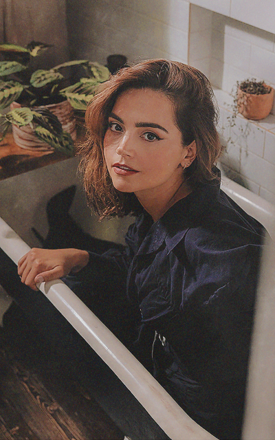 Jenna Coleman - Page 2 RXzY9nmG_o