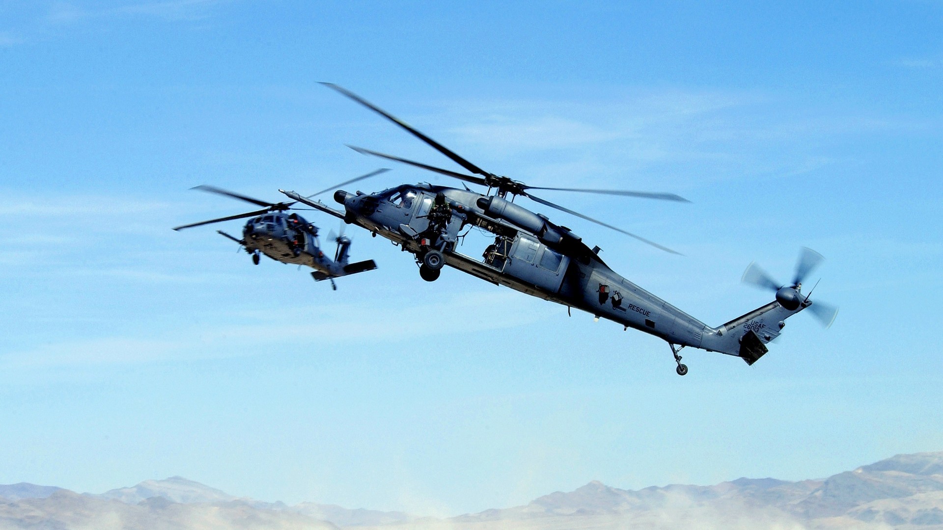 aircraft_military_helicopters_vehicles_uh60_black_hawk_skyscapes_3143x2048_wallpaper_Wallpaper_2560x1600_www.wall321.com_cr.jpg