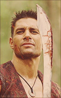 Manu Bennett ZyDoR92y_o