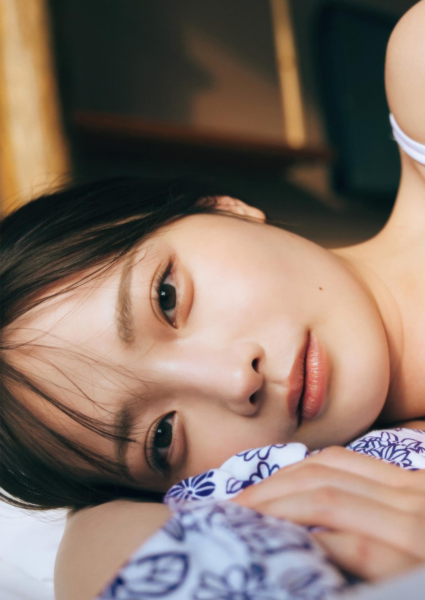 Himeka Araya 新谷姫加, ファースト写真集 「ひめかわいい。」 Set.05(17)