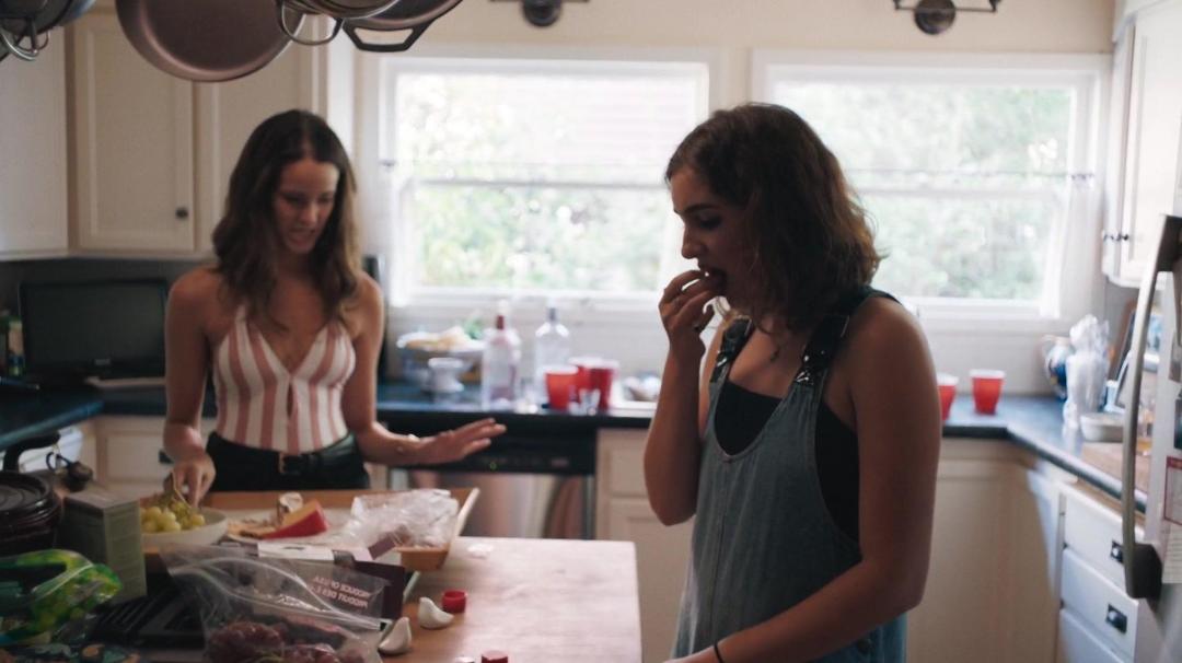 Sophie Jones 2021 1080p WEB-DL DD5 1 H 264-EVO Sophie Jones 2021 1080p WEB-DL DD5 1 H 264-EVO