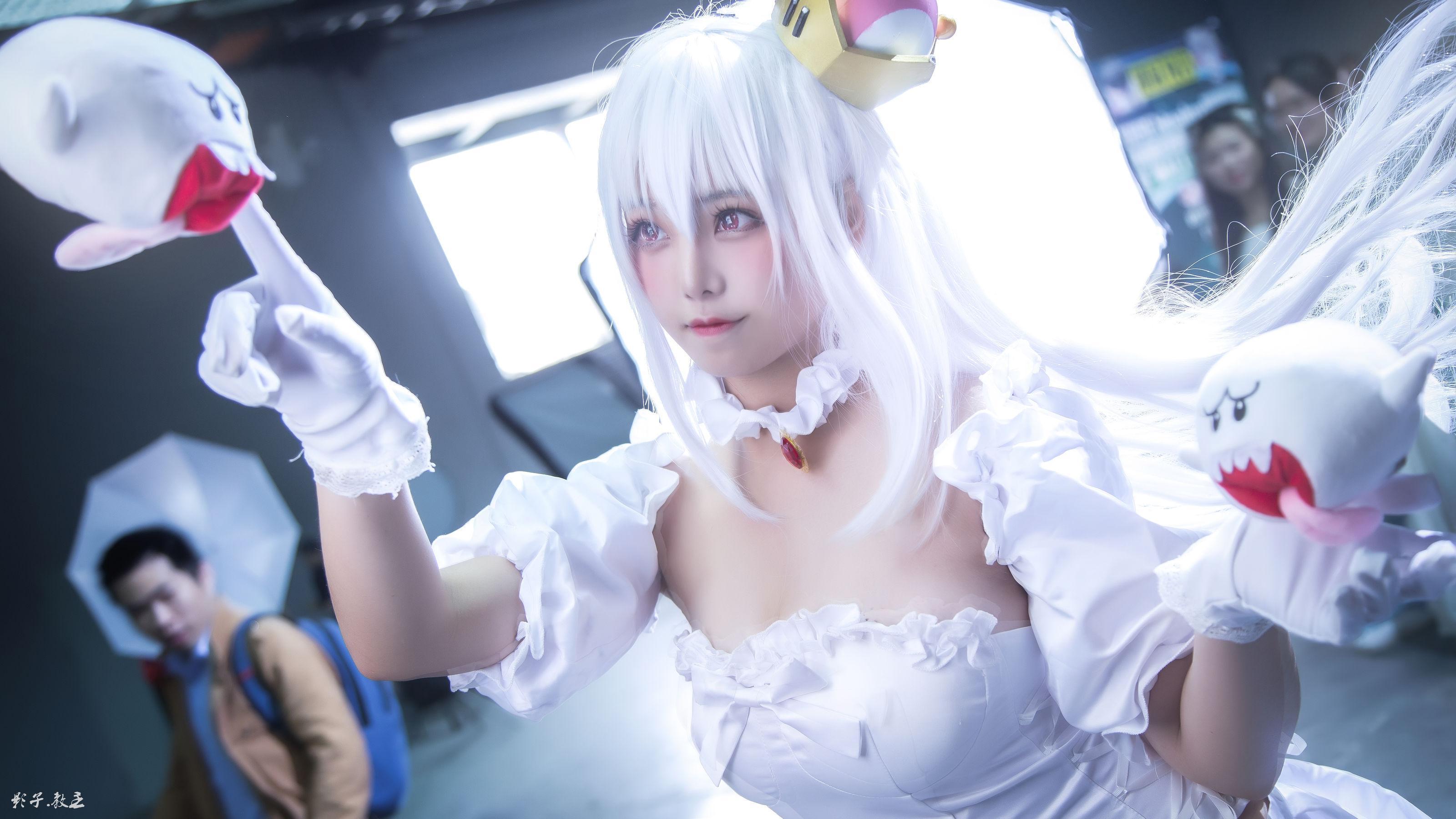 [Cosplay] 萌系小姐姐蜜汁猫裘 – 幽灵姬