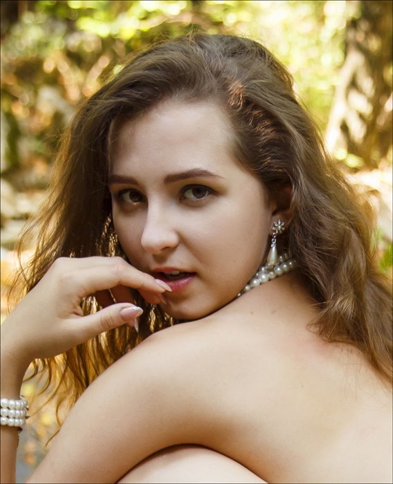 Ava