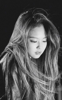 Kim Jennie  97w1Vwnx_o