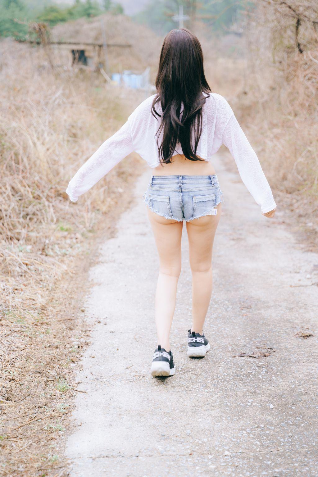 [PUSSYLET] Vol.47: CONY - Exhibitionist (70 photos)(1)