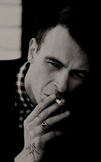 Joseph Gilgun GHglt7wh_o