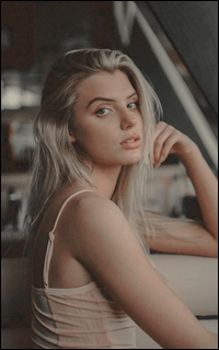 des avatars d'alissa violet pour lottie Nu3HEVok_o