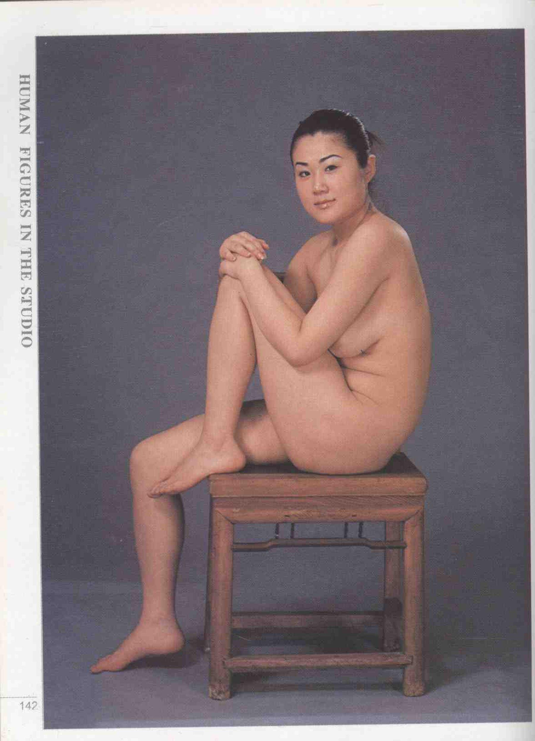 书籍扫描 实用人体模特摄影·坐姿篇(147)