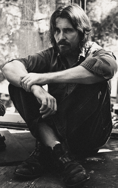 brunet - Christian Bale ZQGYHNHE_o