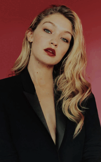 Gigi Hadid VvyPUGyK_o