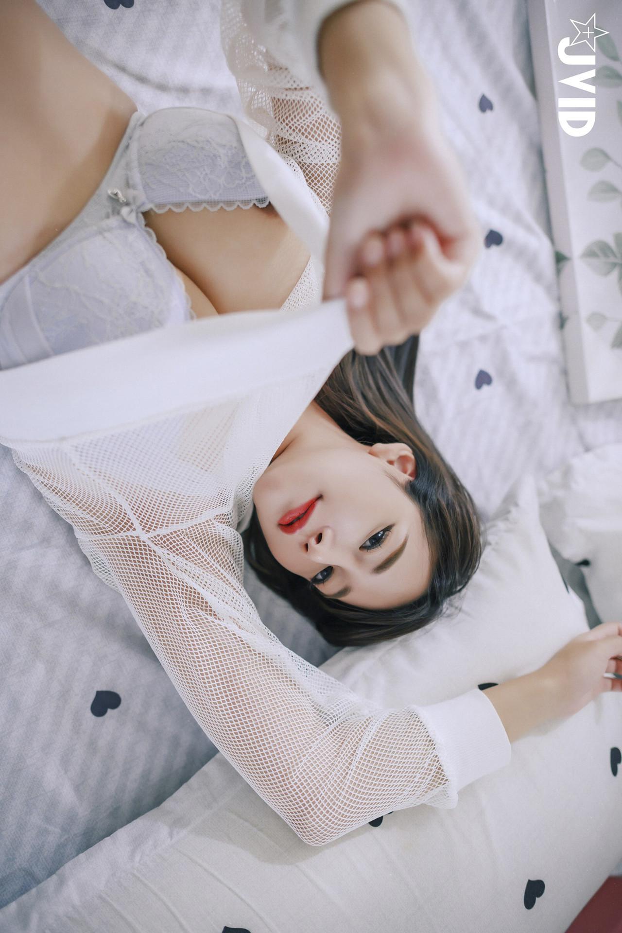 JVID Lele 樂樂 – 巨乳女神 樂樂－色誘閨密兄長，激情畫面曝光 Set.01(18)