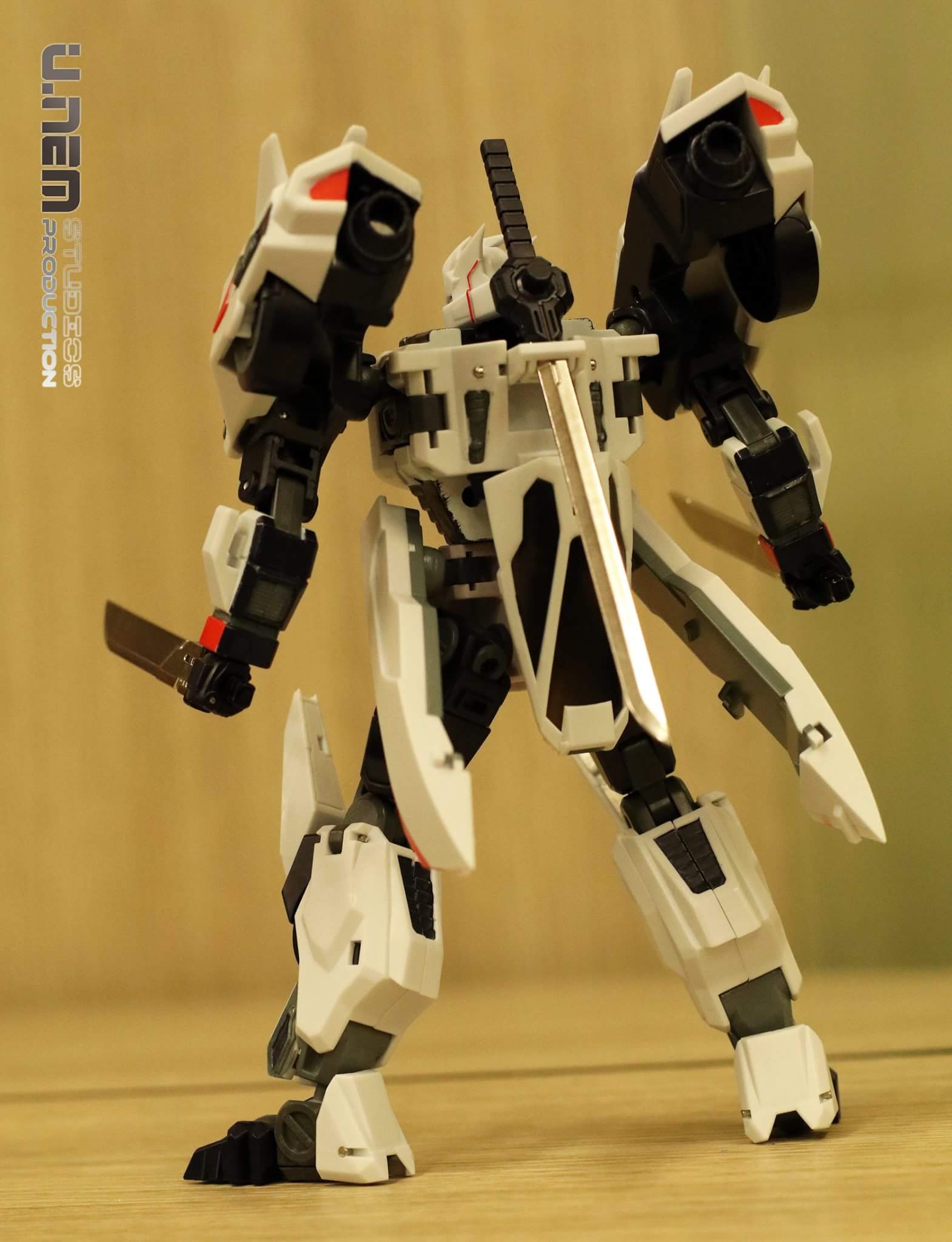 [Mastermind Creations] Produit Tiers - Reformatted R - Basé sur les BD TF d'IDW - Page 14 UPfqxOxF_o