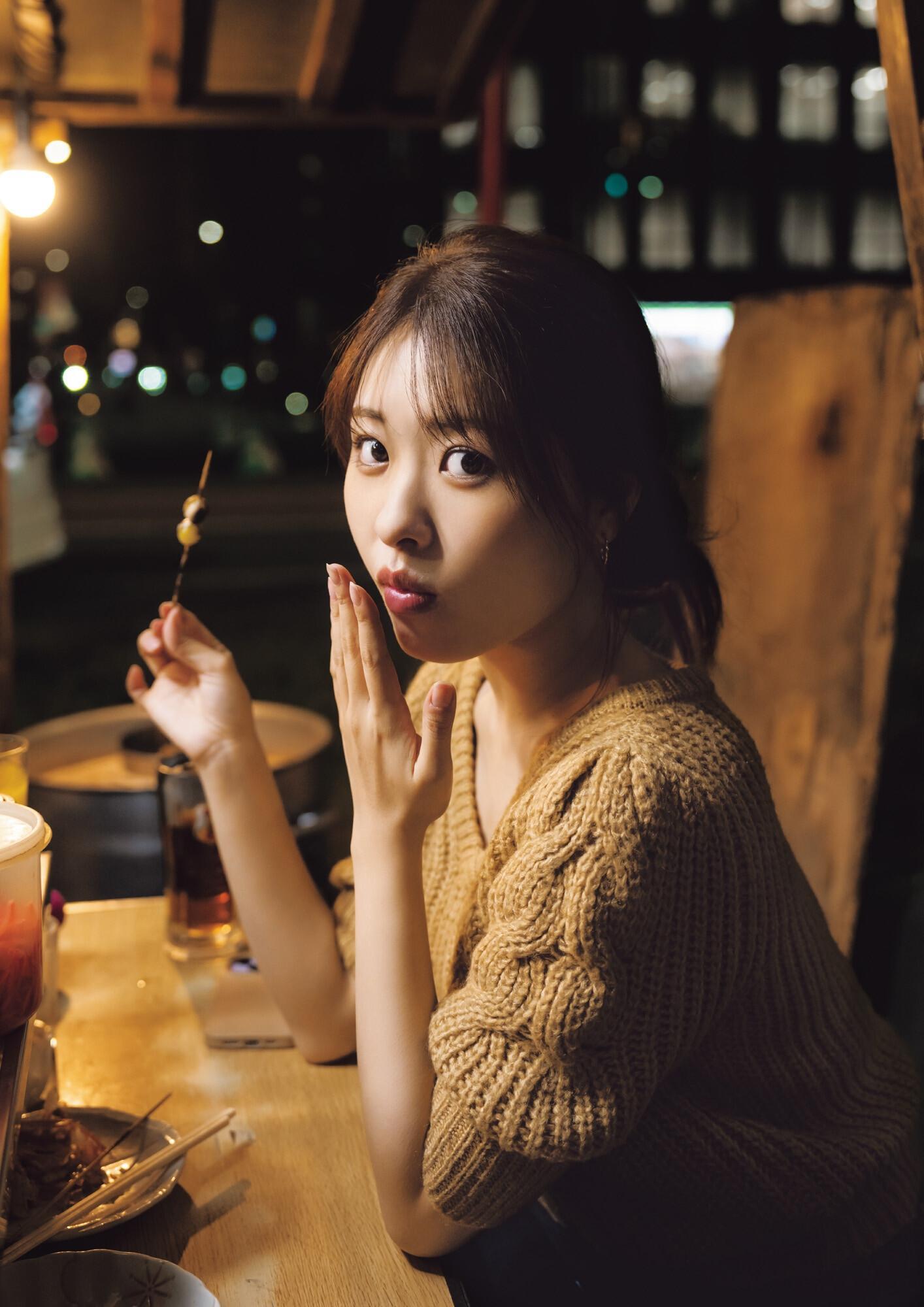 Chiyori Nakanishi 中西智代梨, 1st写真集 「ちより日和」 Set.02(9)