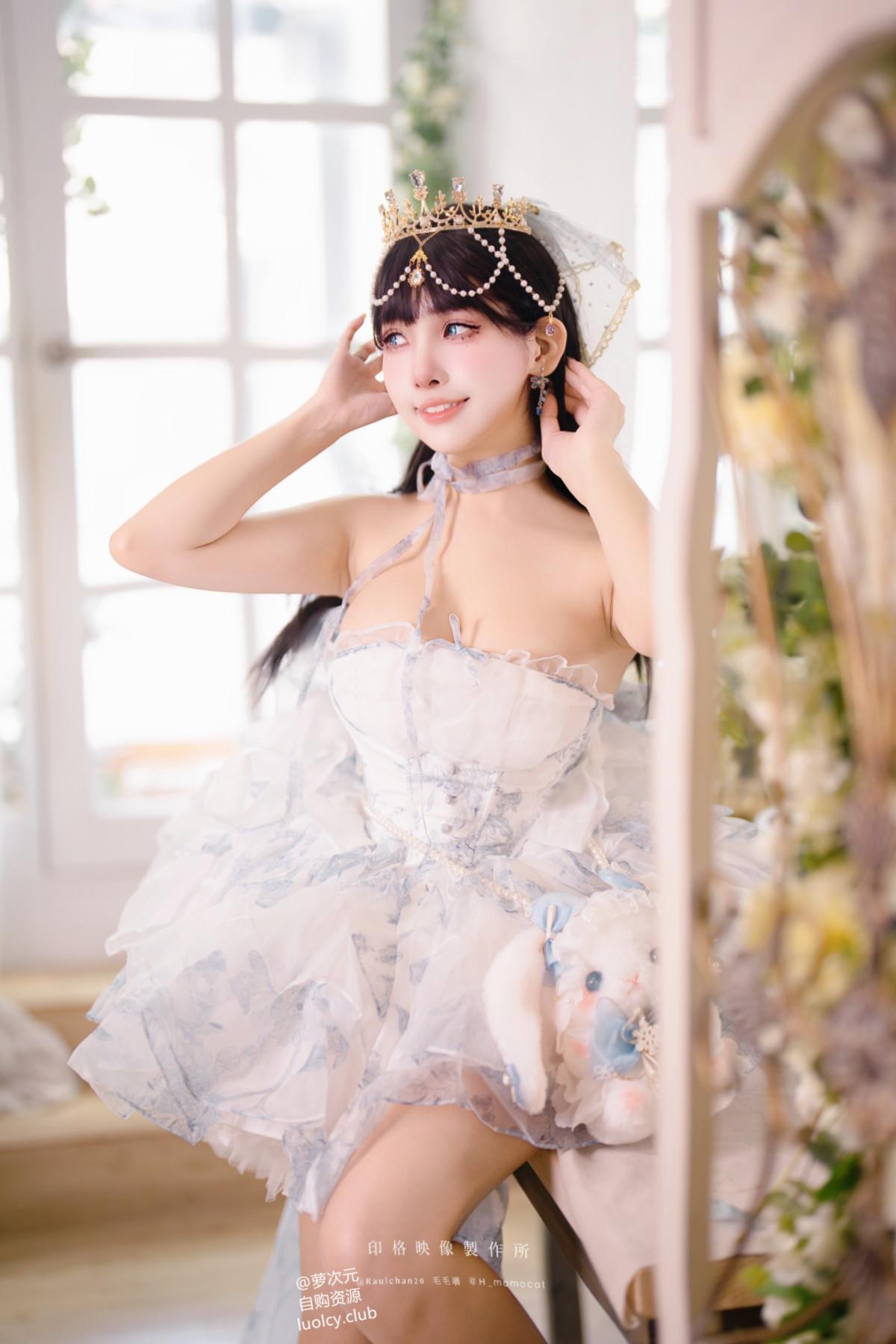 慕慕Momo, ヌード写真集 Birthday Day 永遠的小公主(10)