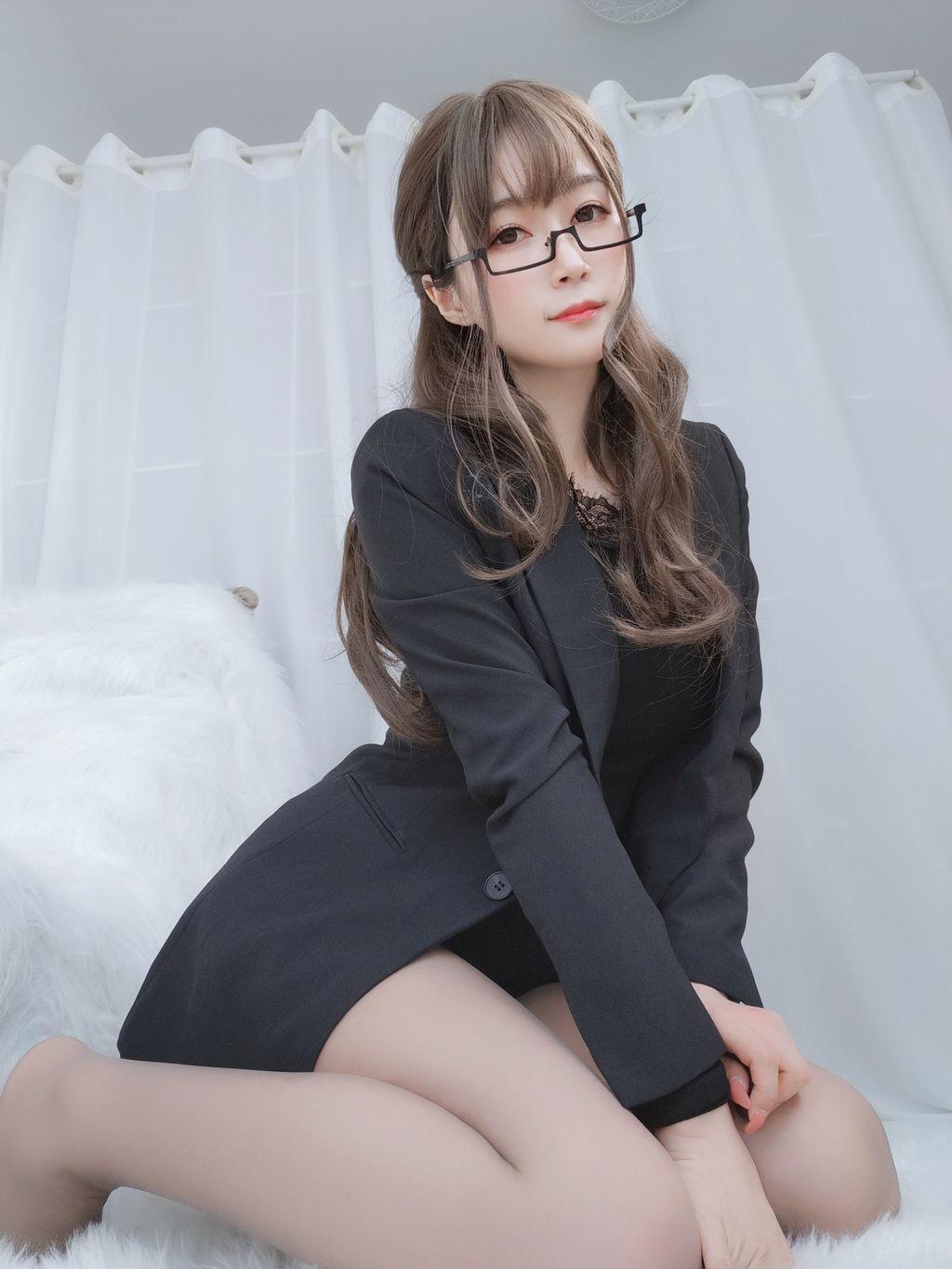 Coser @ 白银 81: 黑 西服 (136 photos)(123)