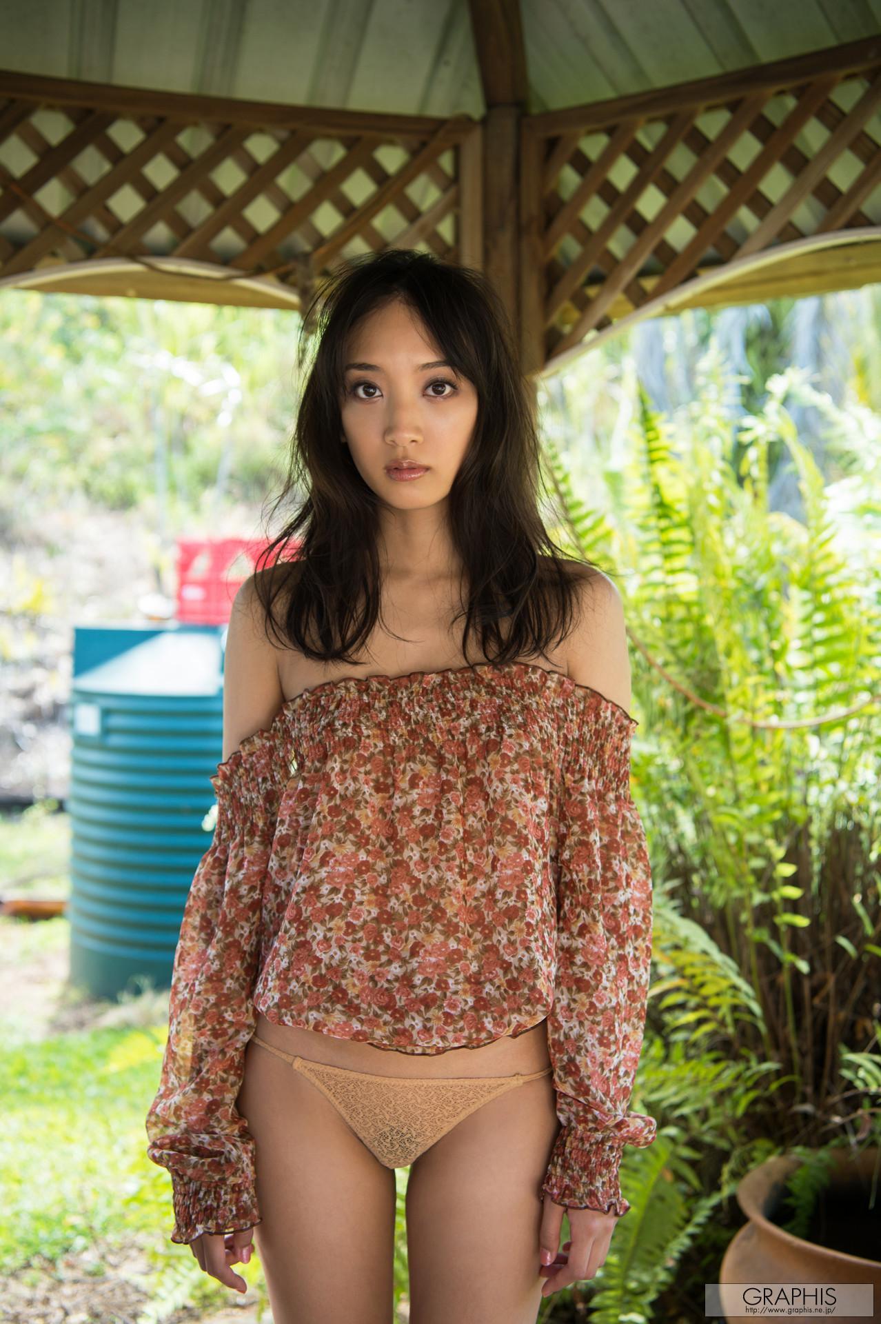 An Tsujimoto 辻本杏, Graphis Autumn Special 2017 Vol.02(22)