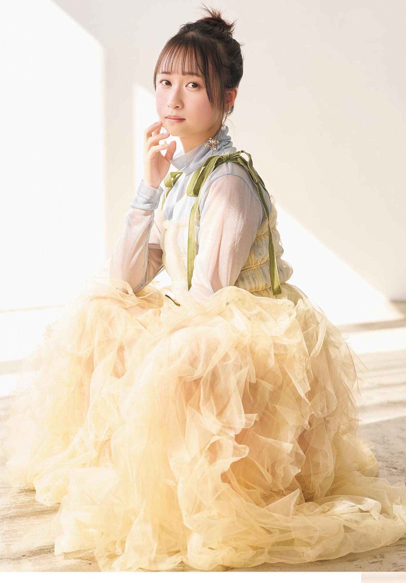 Kana Hanaiwa 花岩香奈, Dragon Age ヤングドラゴンエイジ 2025.07 Vol.29(11)