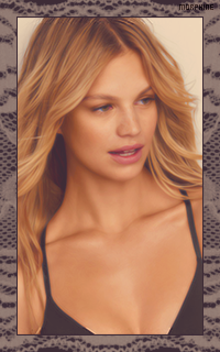 Nadine Leopold - Page 7 PfwM5U8q_o