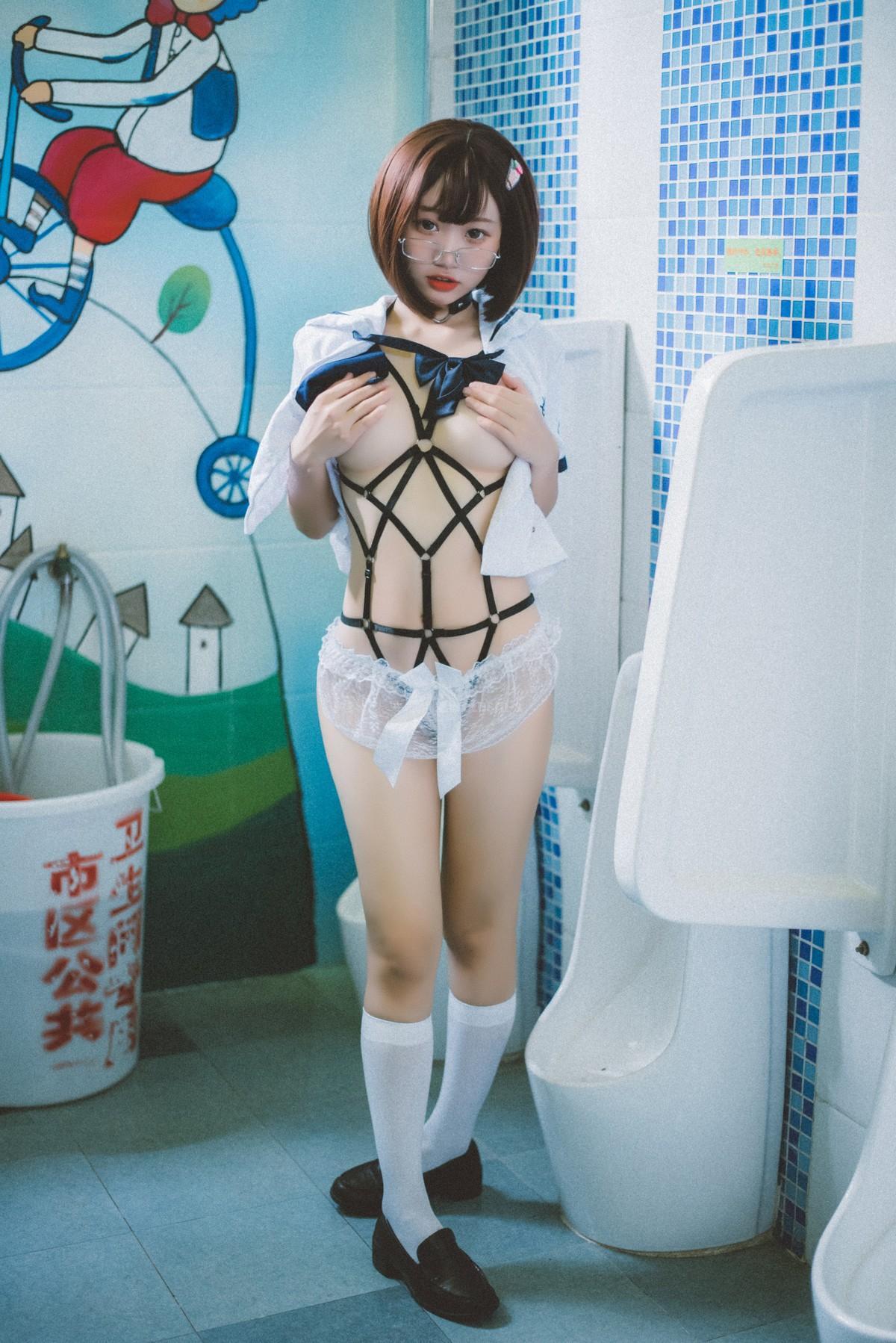 Cosplay 柒柒要乖哦 乐园JK(37)