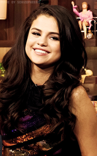 Selena Gomez TH1OkIZn_o