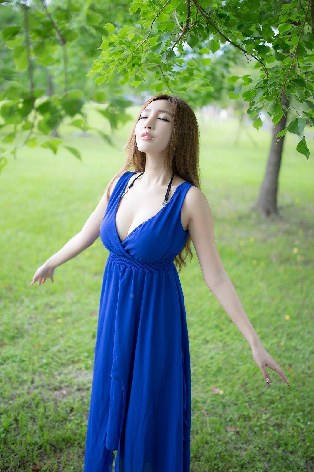 台湾赵芸Syuan《极品蓝色长裙女神》写真集(26)