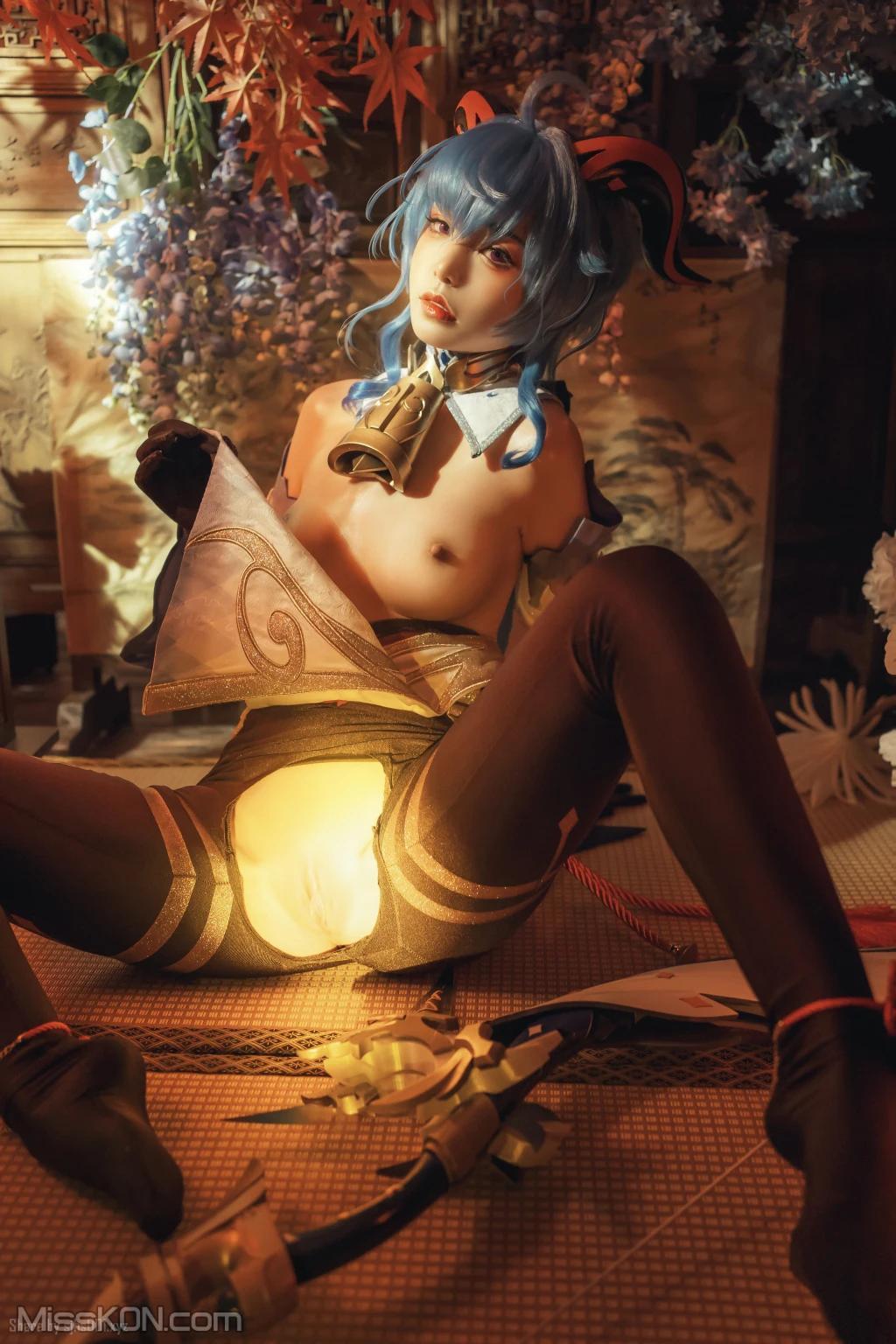 Coser@爆机少女喵小吉 (Nekokoyoshi): 原神-甘雨 (49 photos )(45)
