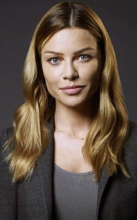 Lauren German 7W0e8Mq3_o