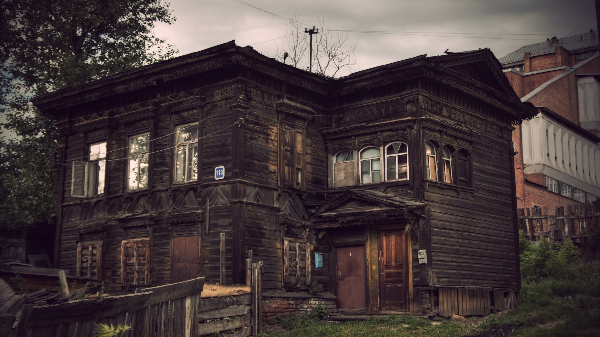 120 Siberian Wooden Houses [1920x1080]
