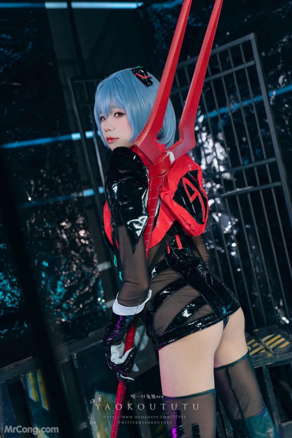 Coser@黏黏团子兔:『黑凌波』&小剧场 (50 photos )(1)