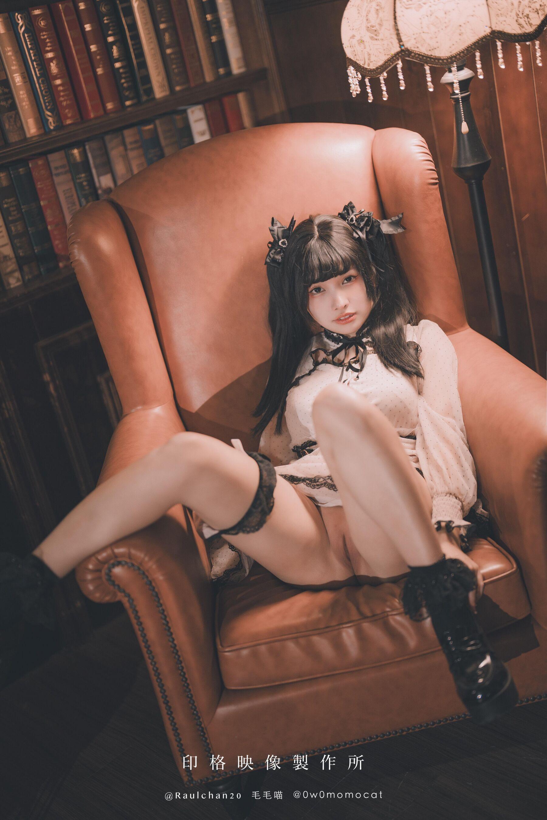 国模套图 慕慕Momo《你的玩偶女孩》(39)