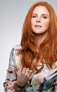 Sarah Rafferty Us2Li1zq_o