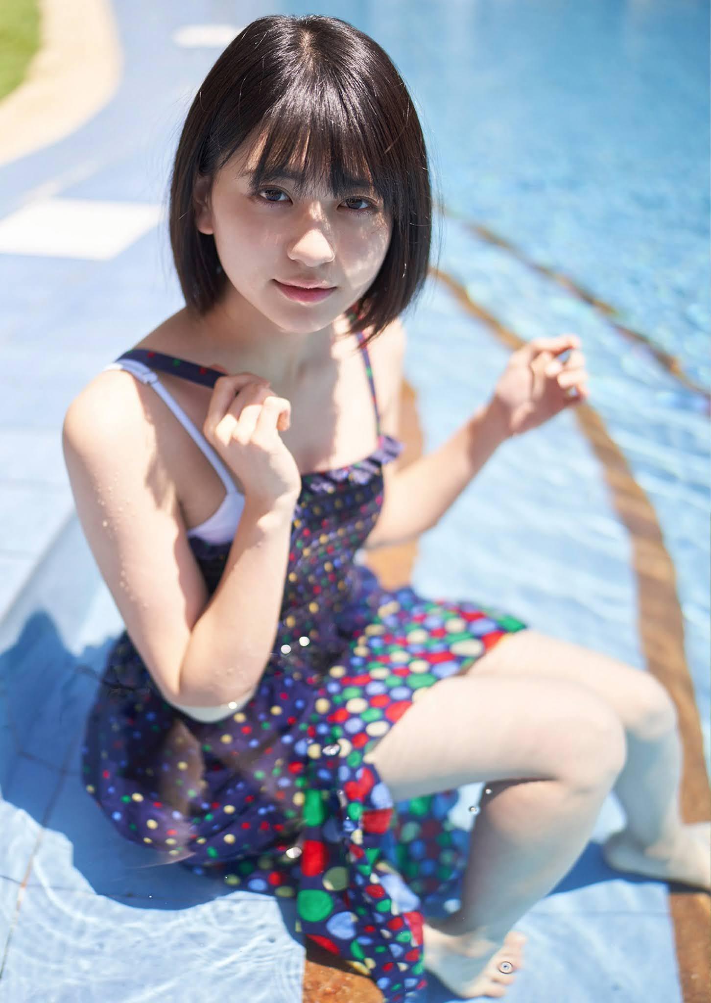 Minami Yamada 山田南実, Young Jump 2021 No.04-05 (ヤングジャンプ 2021年4-5号)(5)