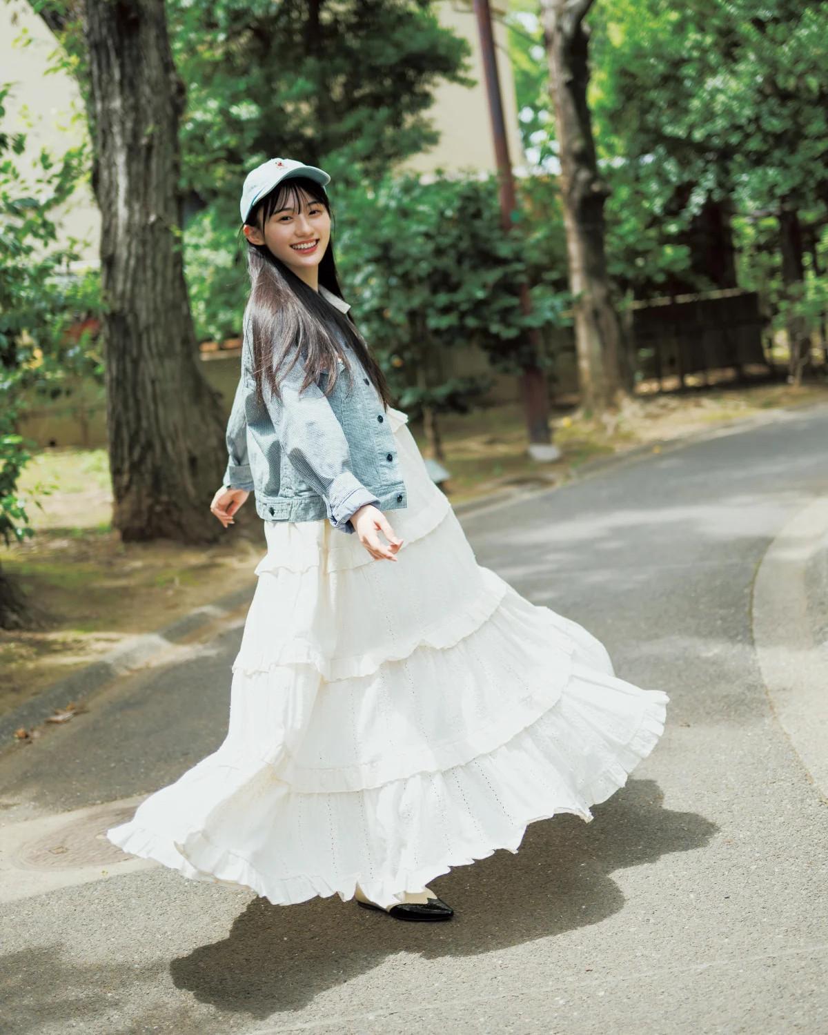 Sakura Kawasaki 川﨑桜, Young Jump 2025 No.35 (ヤングジャンプ 2025年35号)(14)