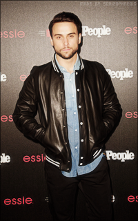 Jack Falahee 38g03yIv_o