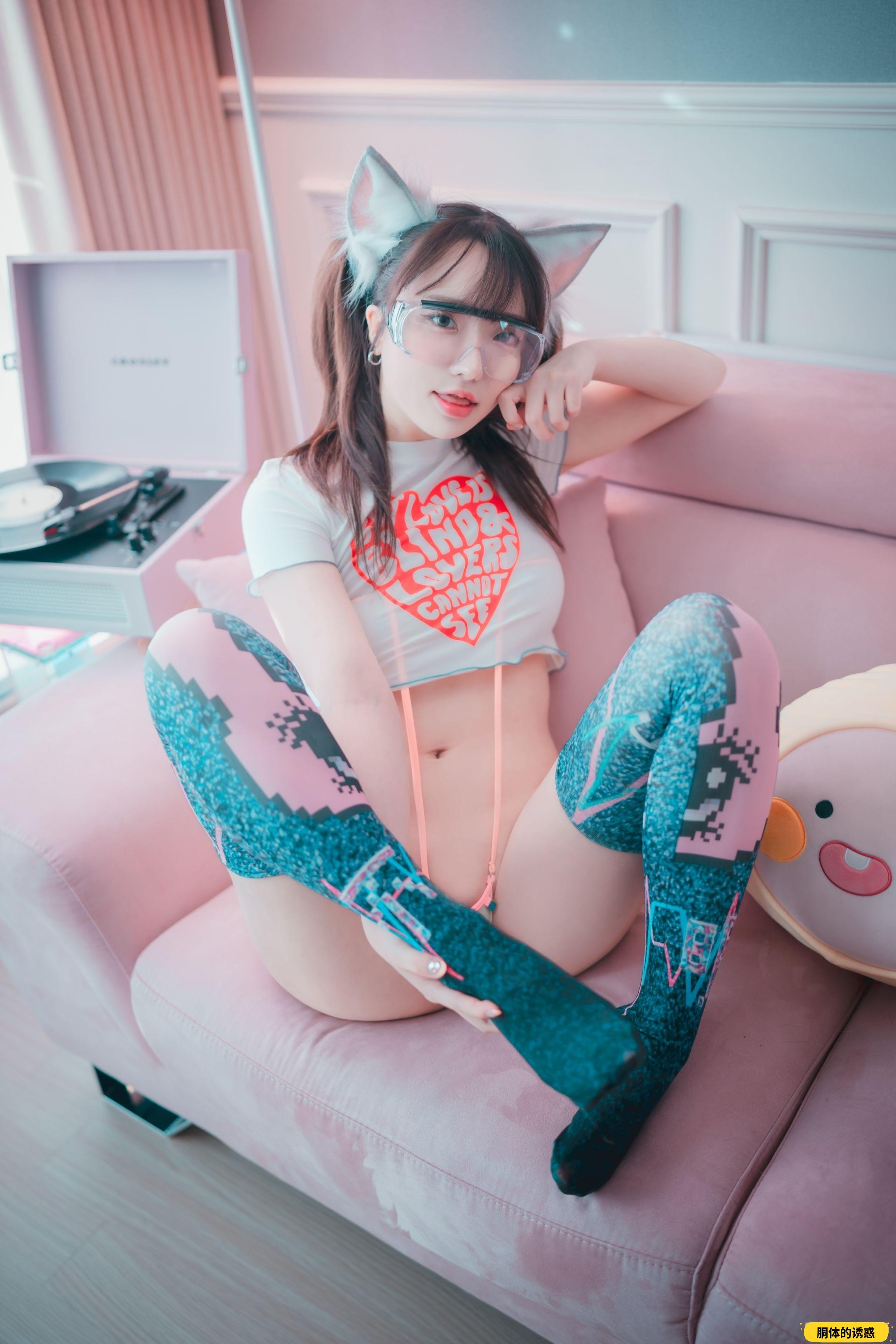 [DJAWA] Son Ye-Eun（손예은）- Retro Gaming Girl [133P-1.4GB]